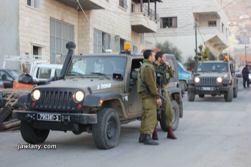 الجيش اإسرائيلي يقوم بفحص المكان